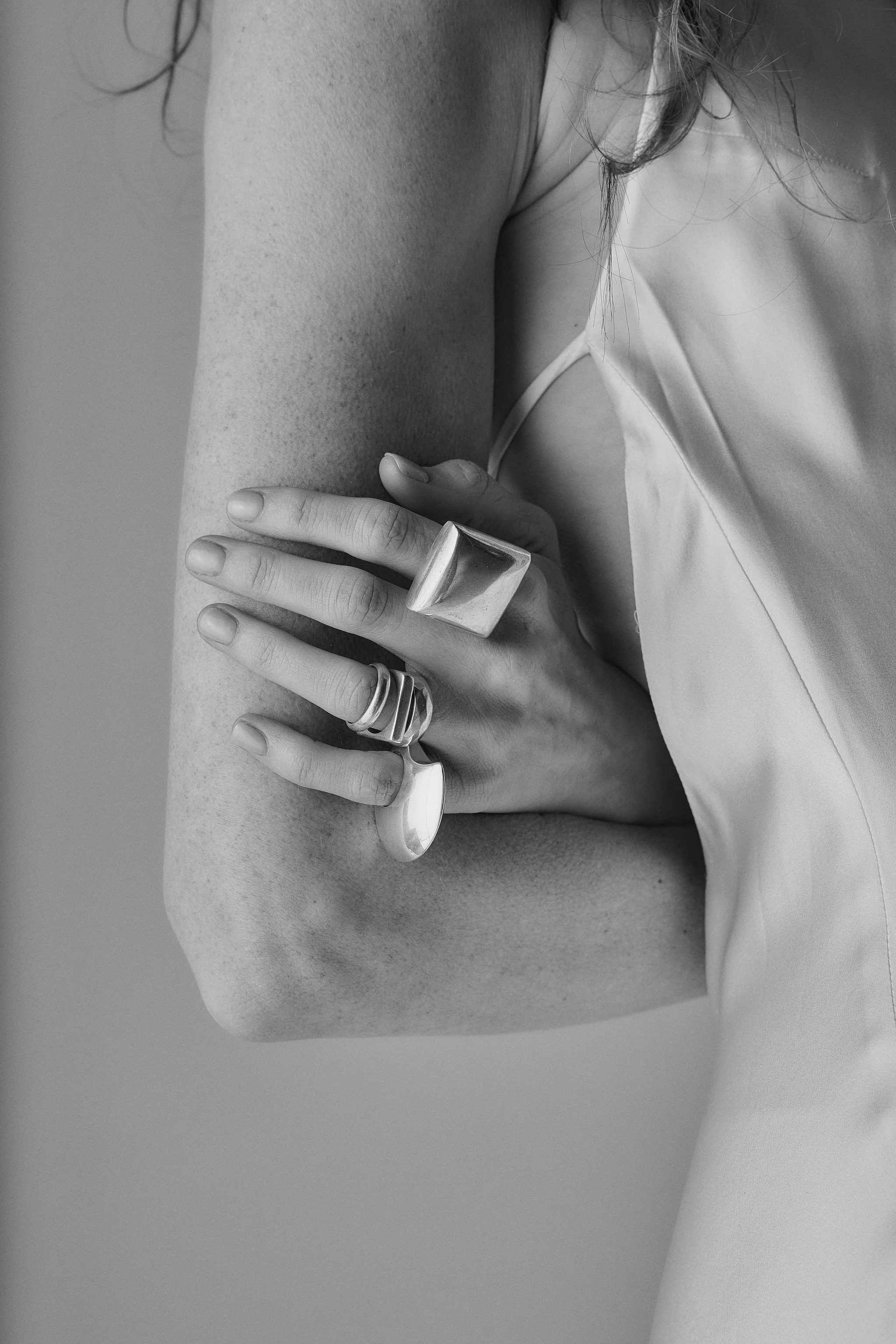 251215 jewelry editorial 13.jpg