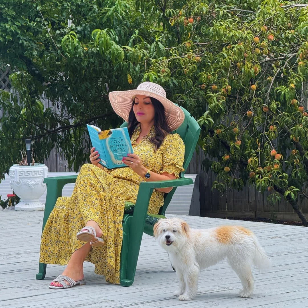 Marriage counselor reading