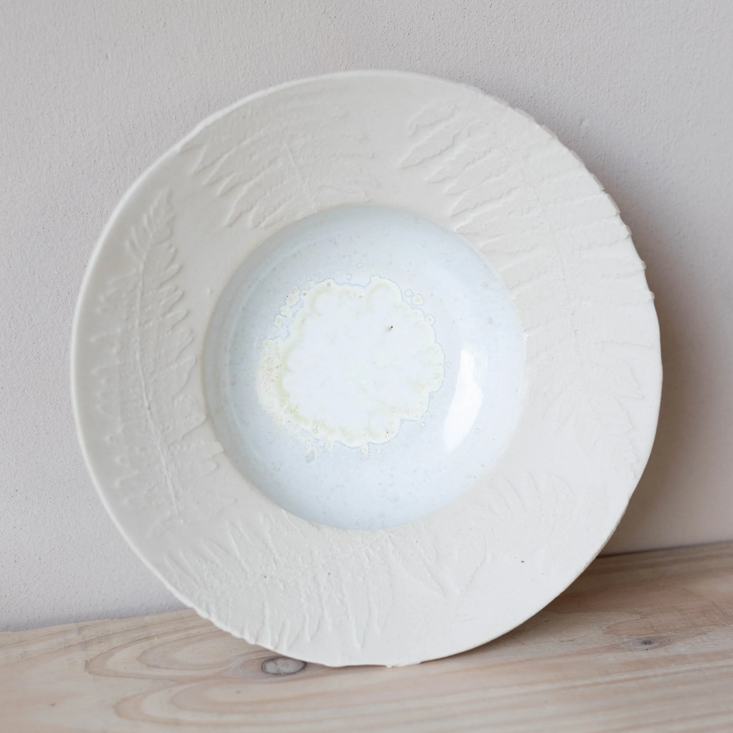 Leaf Embossed Bowl Dish