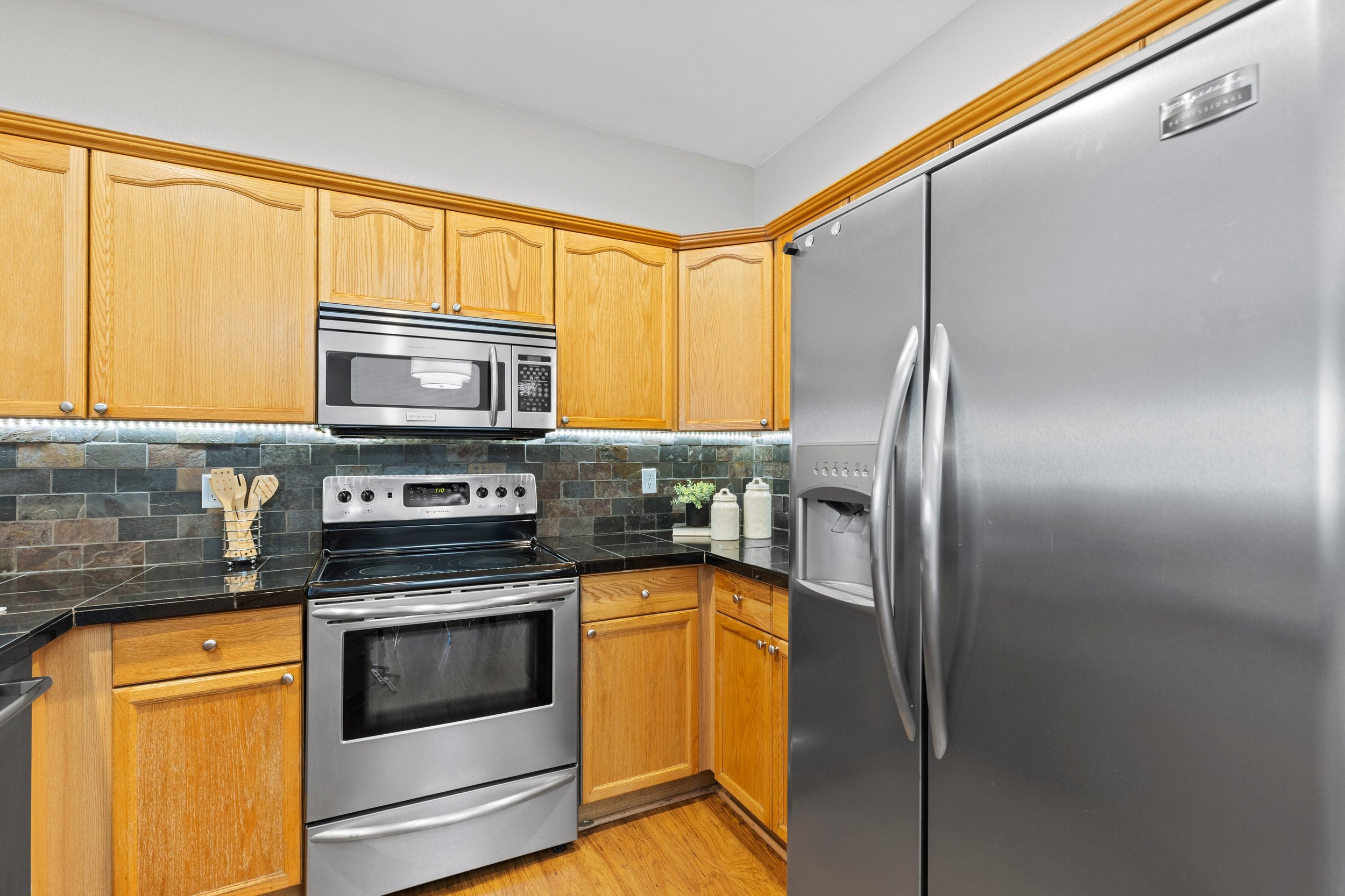 Kitchen 5.jpg