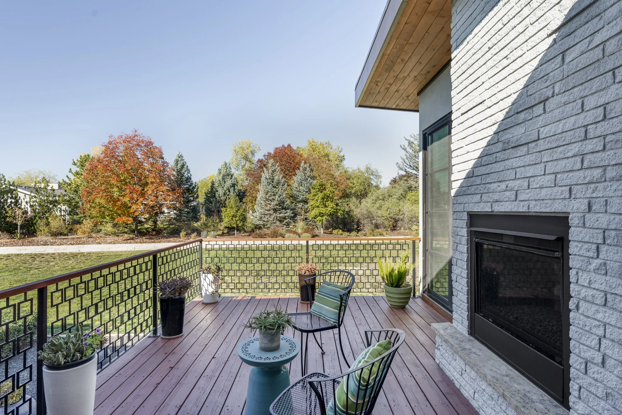 Rae Scott_KO_5055 Lakeshore Dr_web-18.jpg