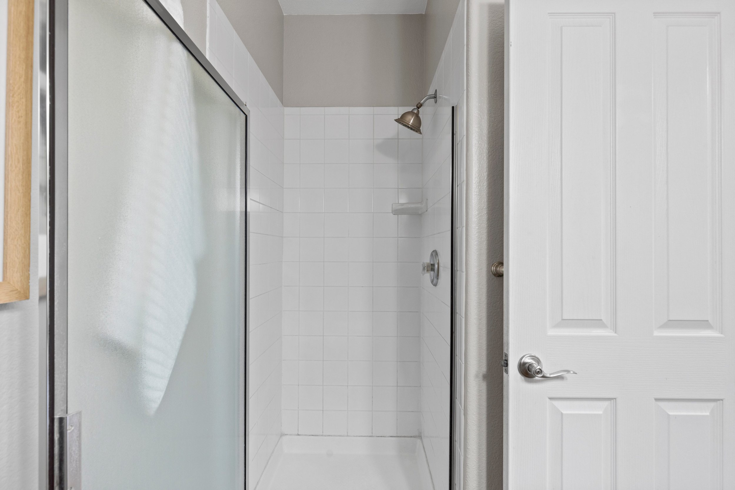 Guest Bath 2.jpg