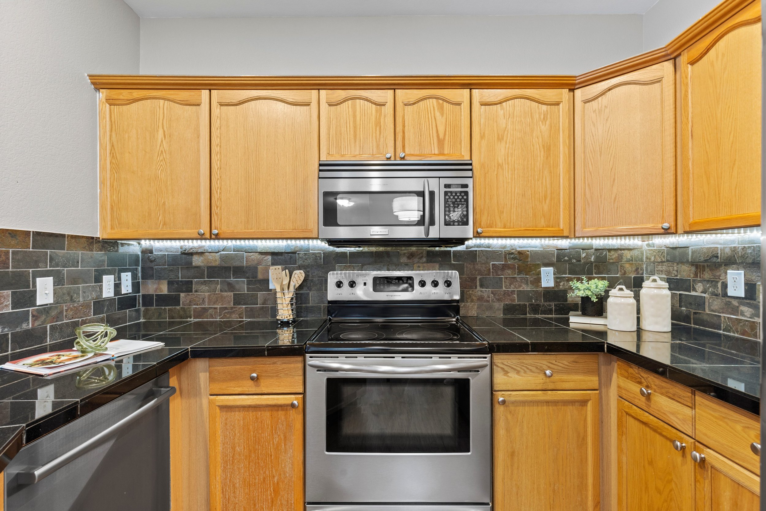 Kitchen 4.jpg