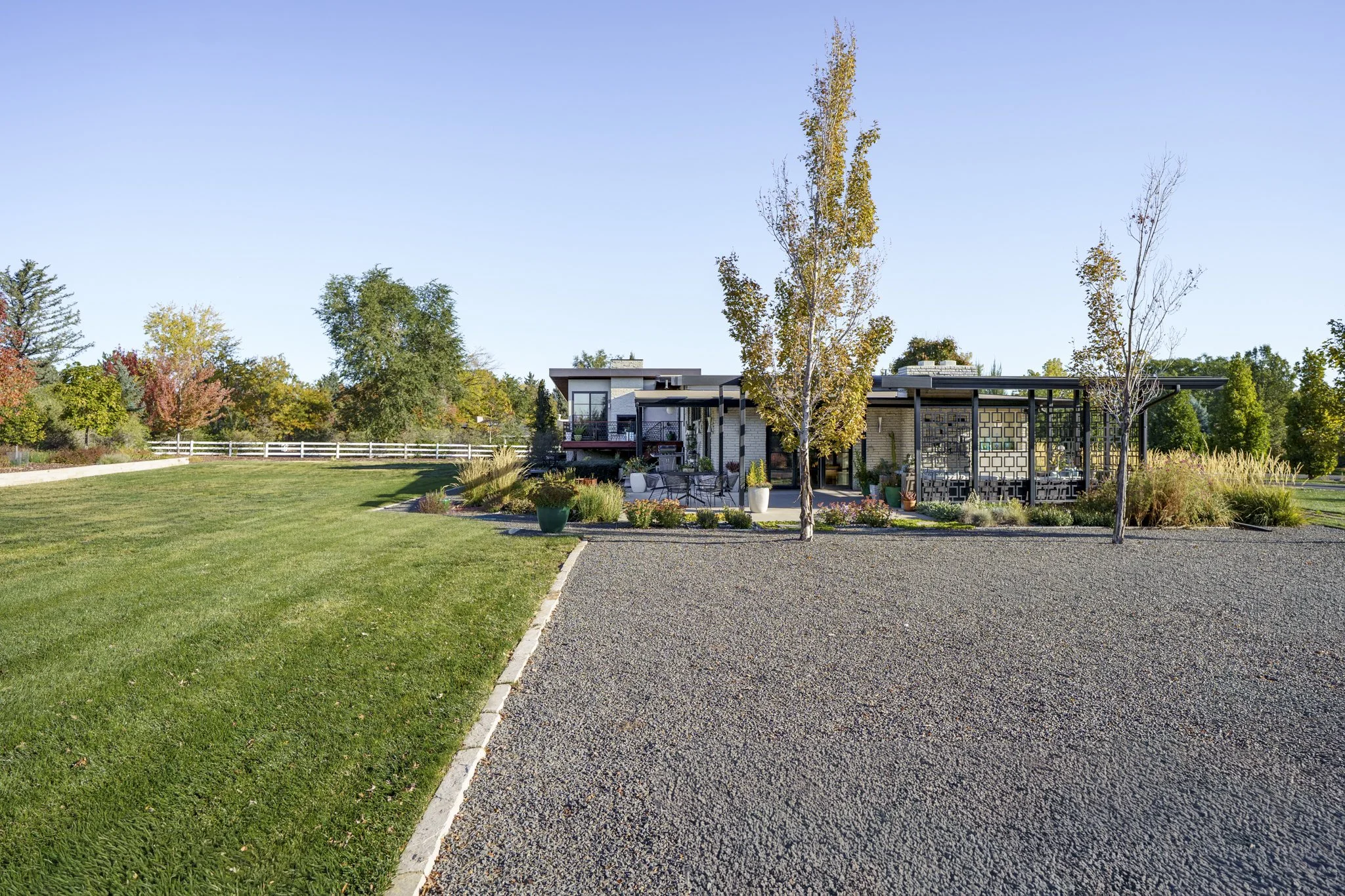 Rae Scott_KO_5055 Lakeshore Dr_web-41.jpg
