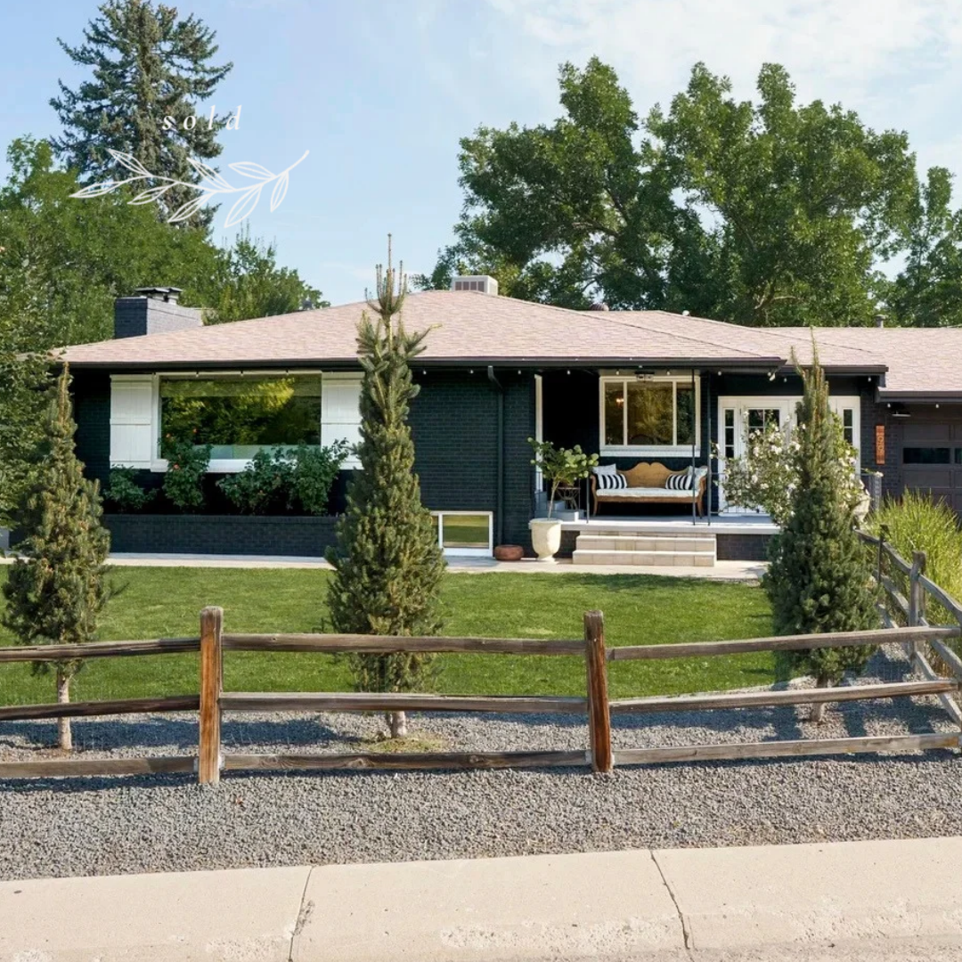 1991 W Caley Ave