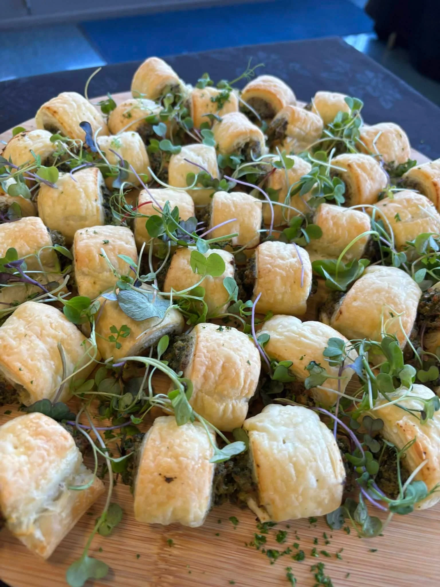 9636587564d7f7f0e4785053e804d017 2.JPEG