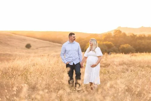 What to Expect During Your Maternity Session