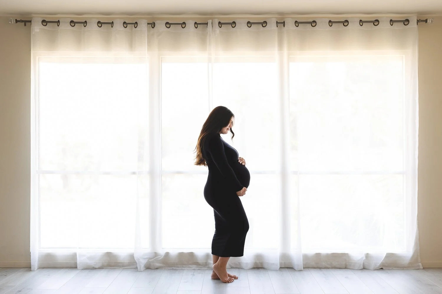 What to Wear for Your Maternity Session