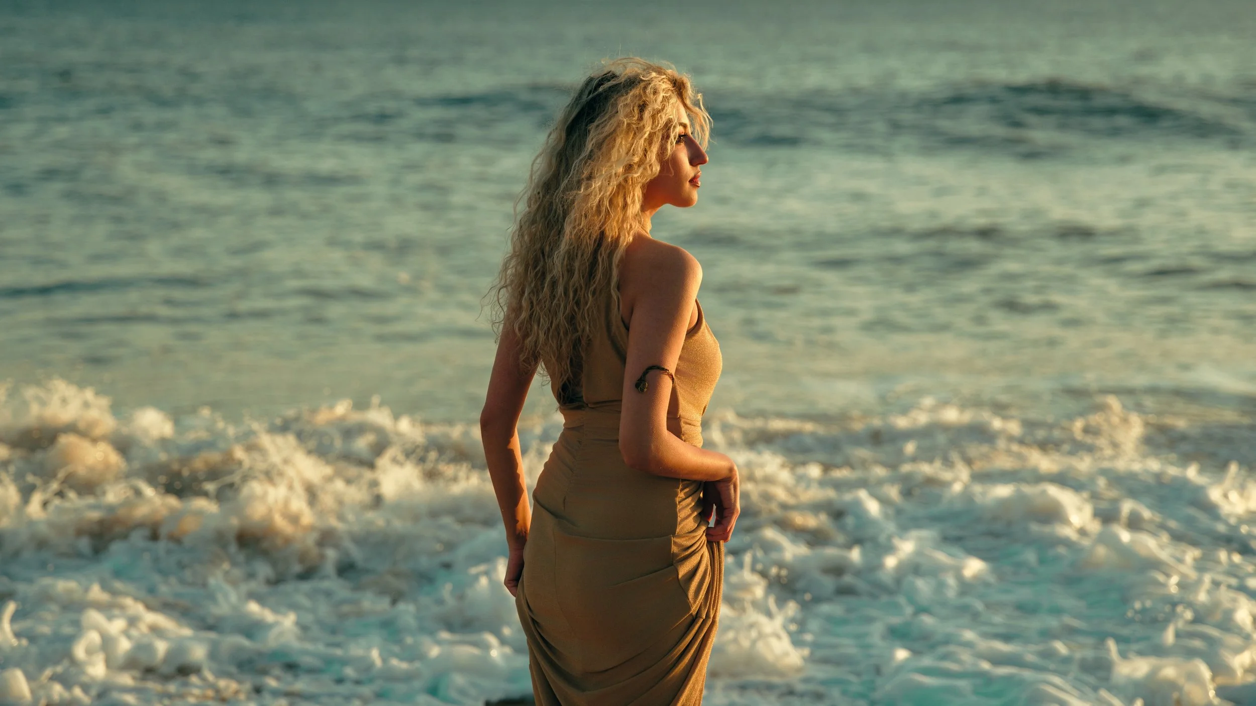 Professional lifestyle photoshoot in the Algarve for brand marketing