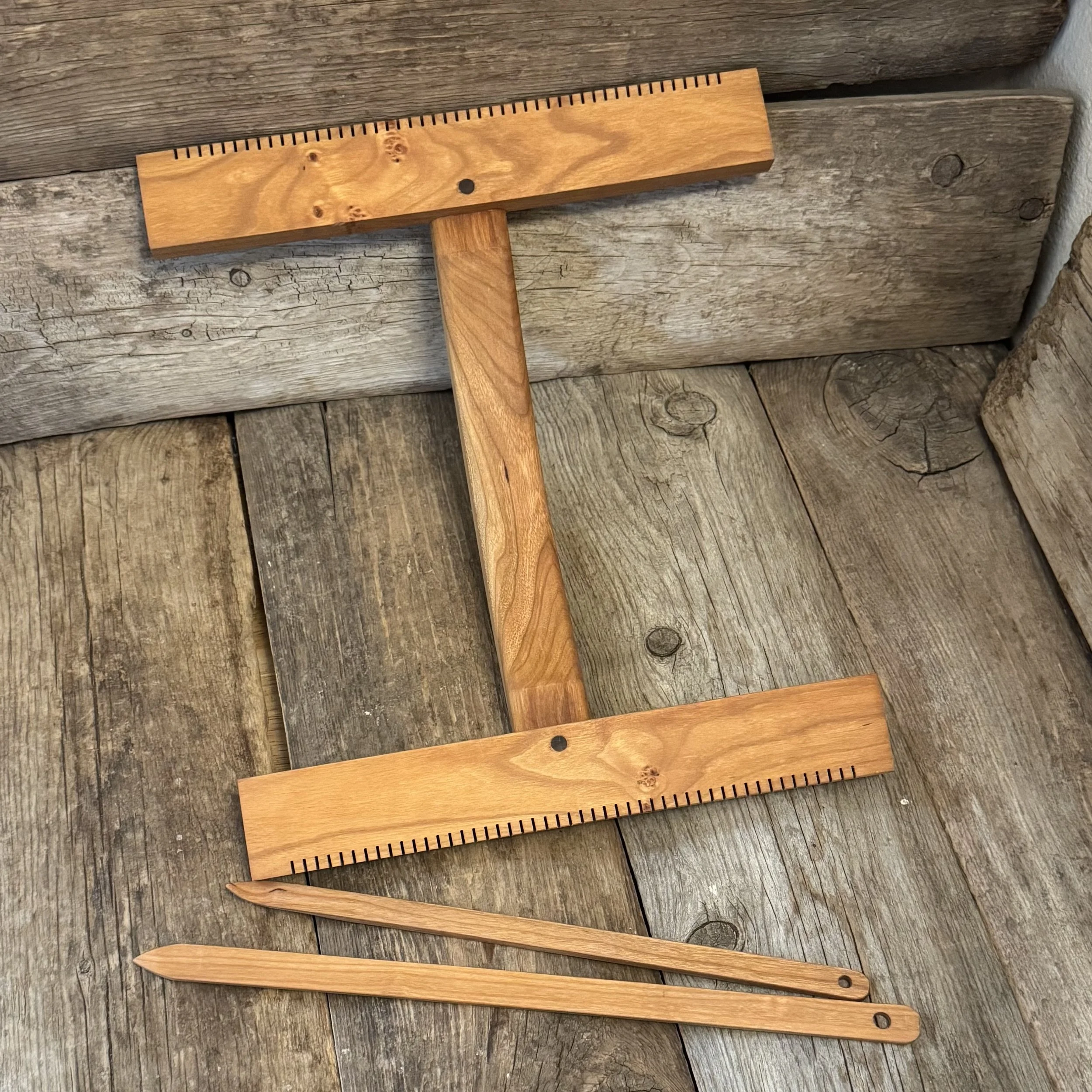 Little Cherry Tapestry Loom Set