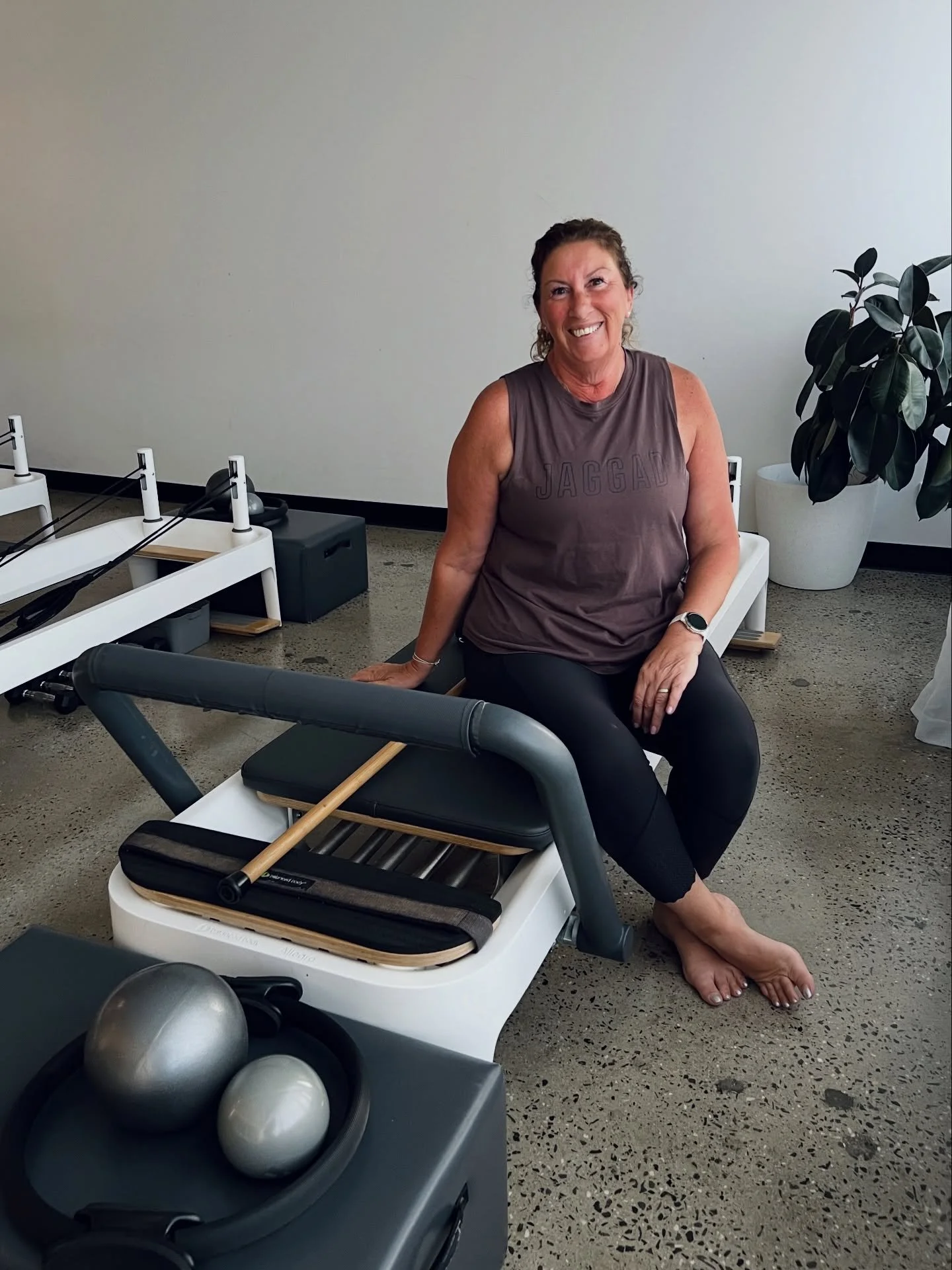 A huge congratulations to our Final Flowdown challenge winner Leanne. 👏🏼 @lrey66 Leanne is extremely consistent with her classes at Sixtwo coming up to 1000 classes attended and we couldn&rsquo;t have drawn a more deserving winner! 🥇 
/
All of our