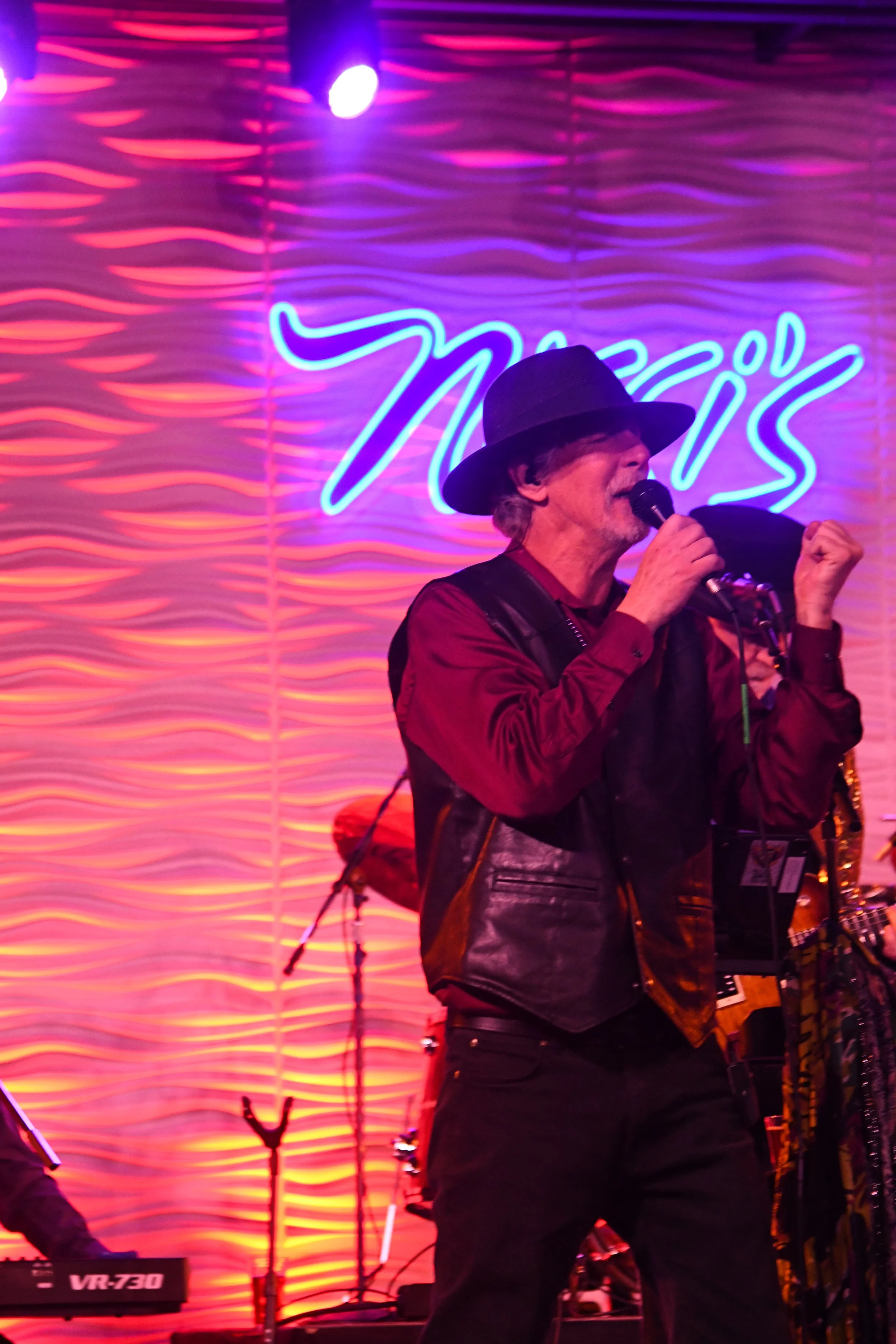 Midnight Hour concert-94.jpg