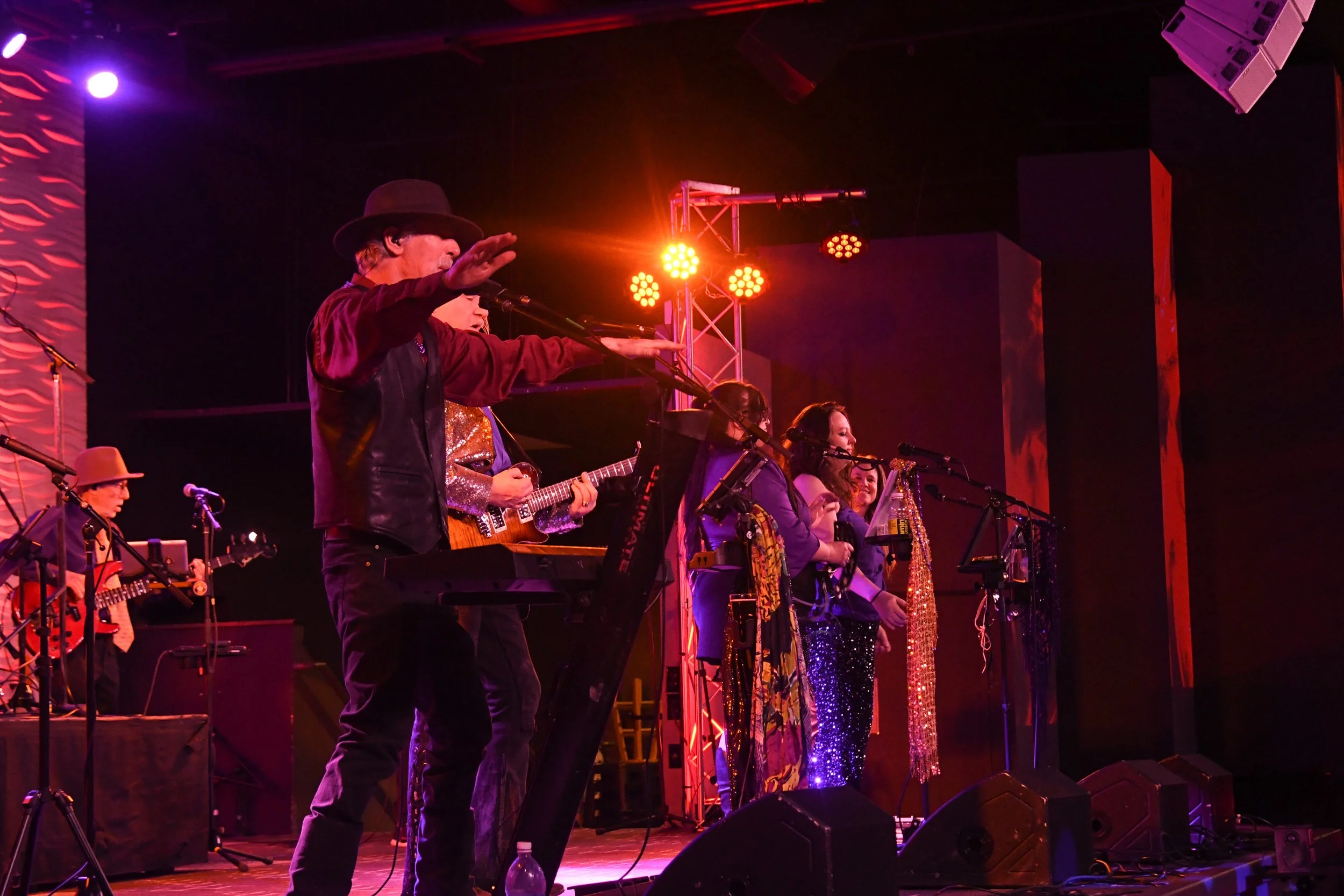 Midnight Hour concert-142.jpg