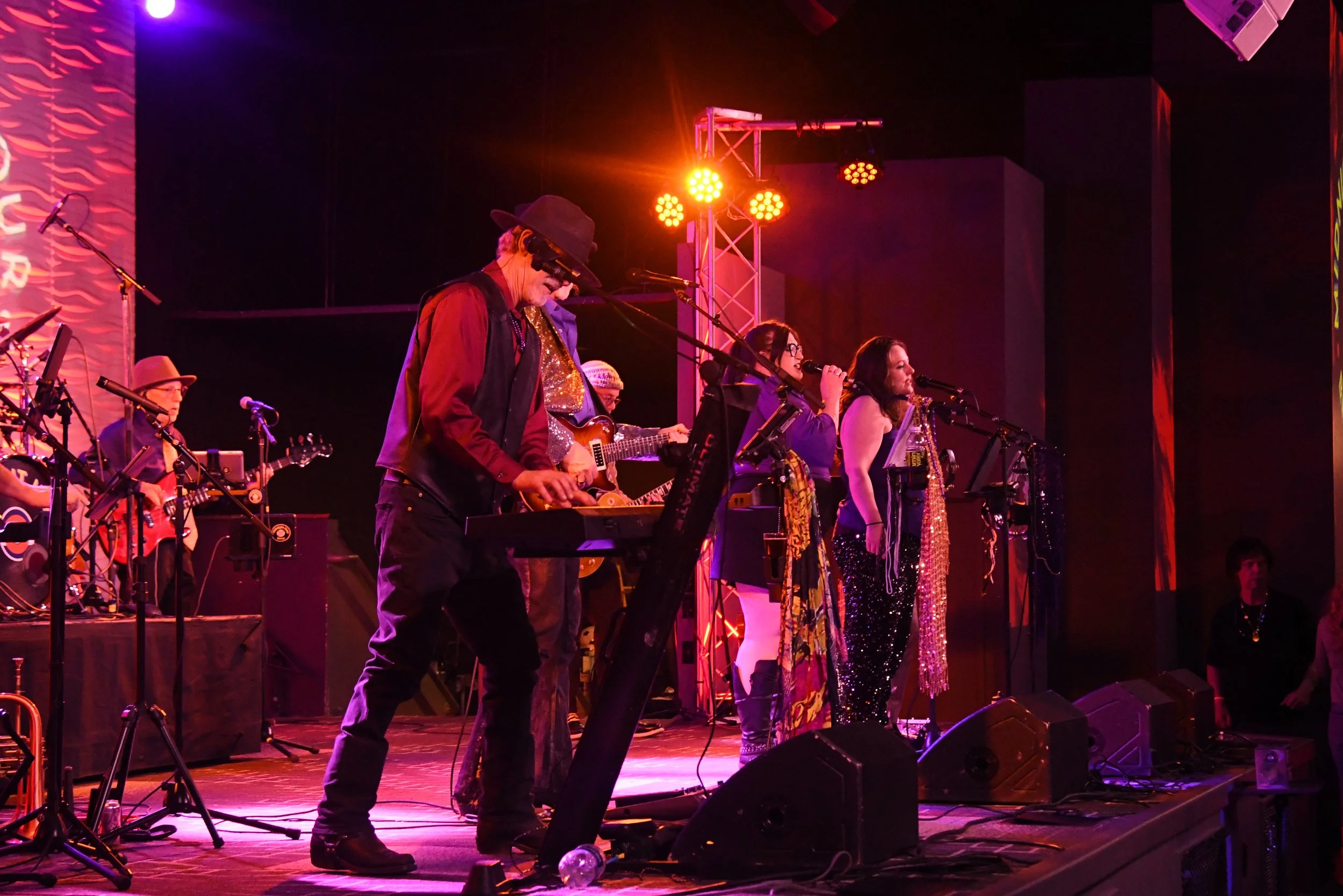 Midnight Hour concert-56.jpg