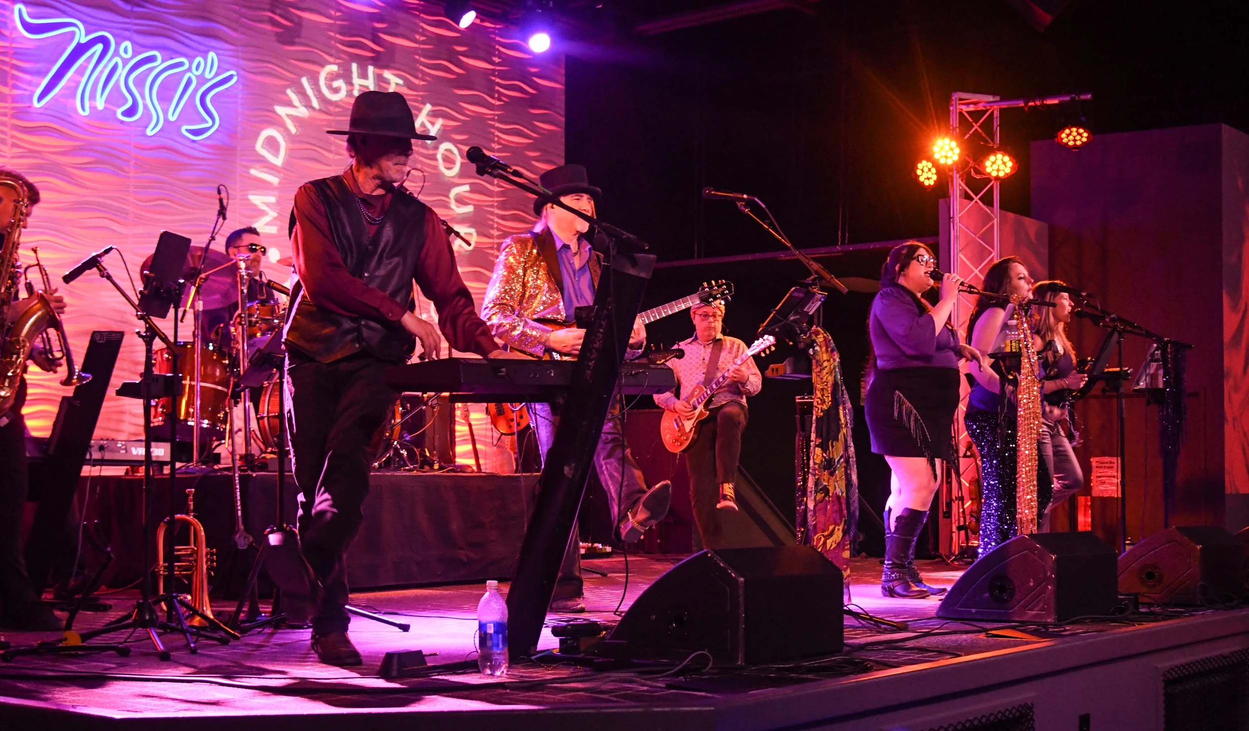 Midnight Hour concert-146.jpg