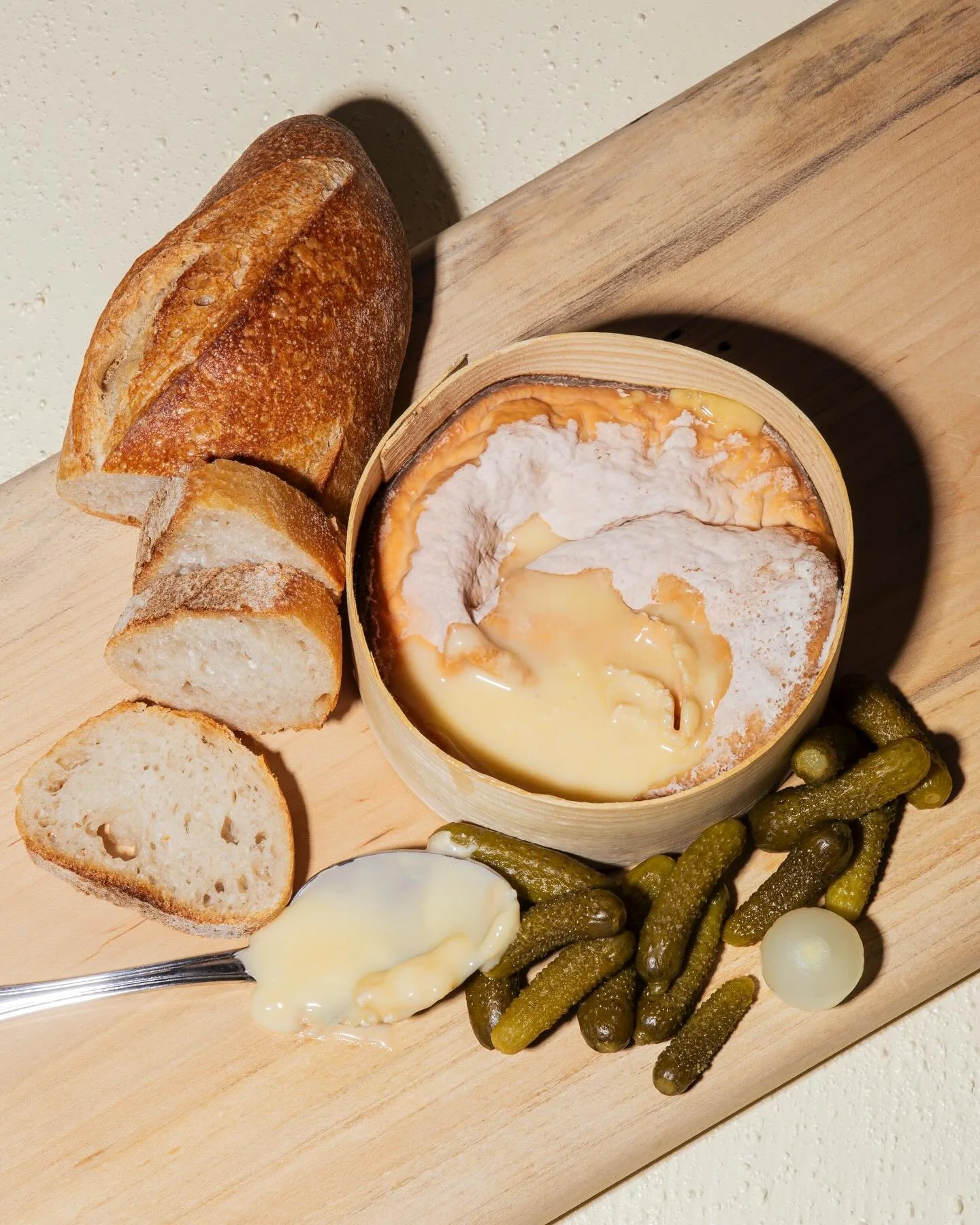 cheese cheese cheese! with @momannino 
🧀🧀🧀🧀🧀🧀
@formaggiokitchen