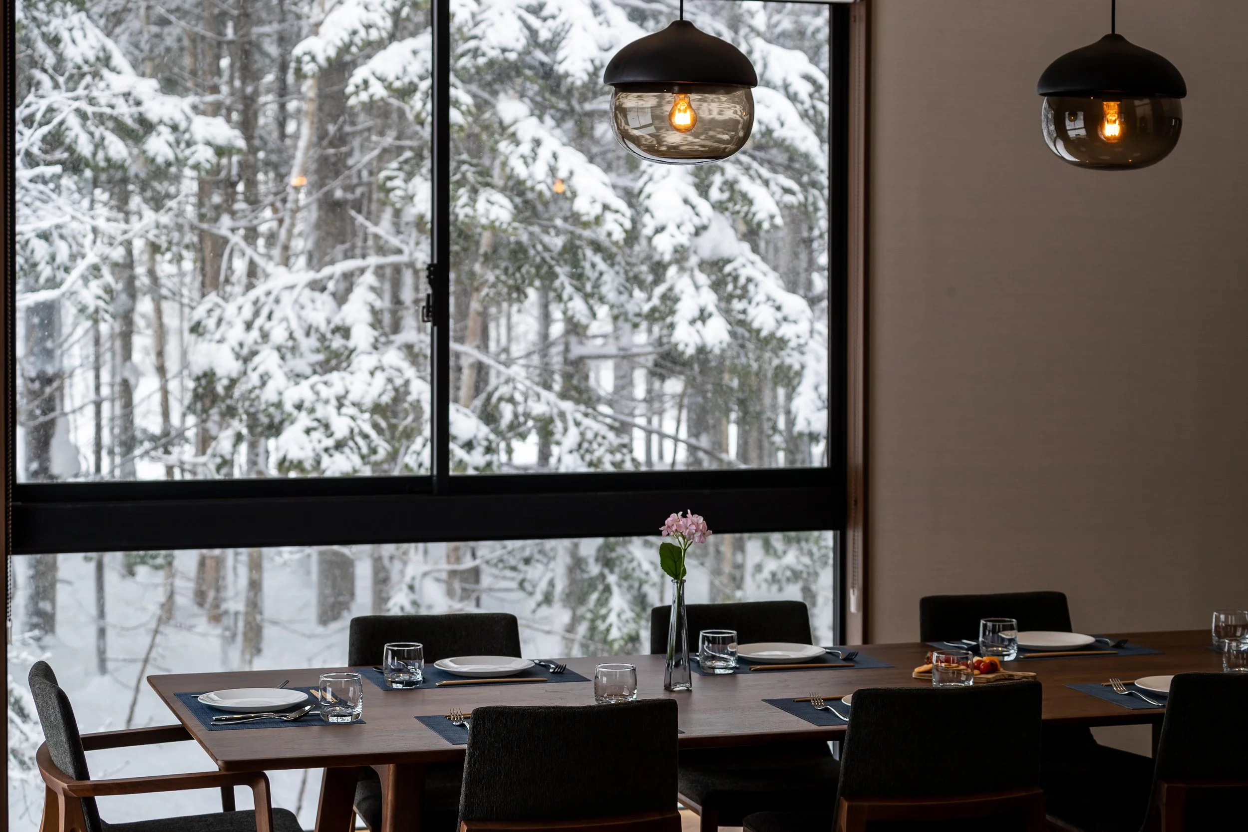 Dining Area - Jade Rabbit Chalet - Niseko