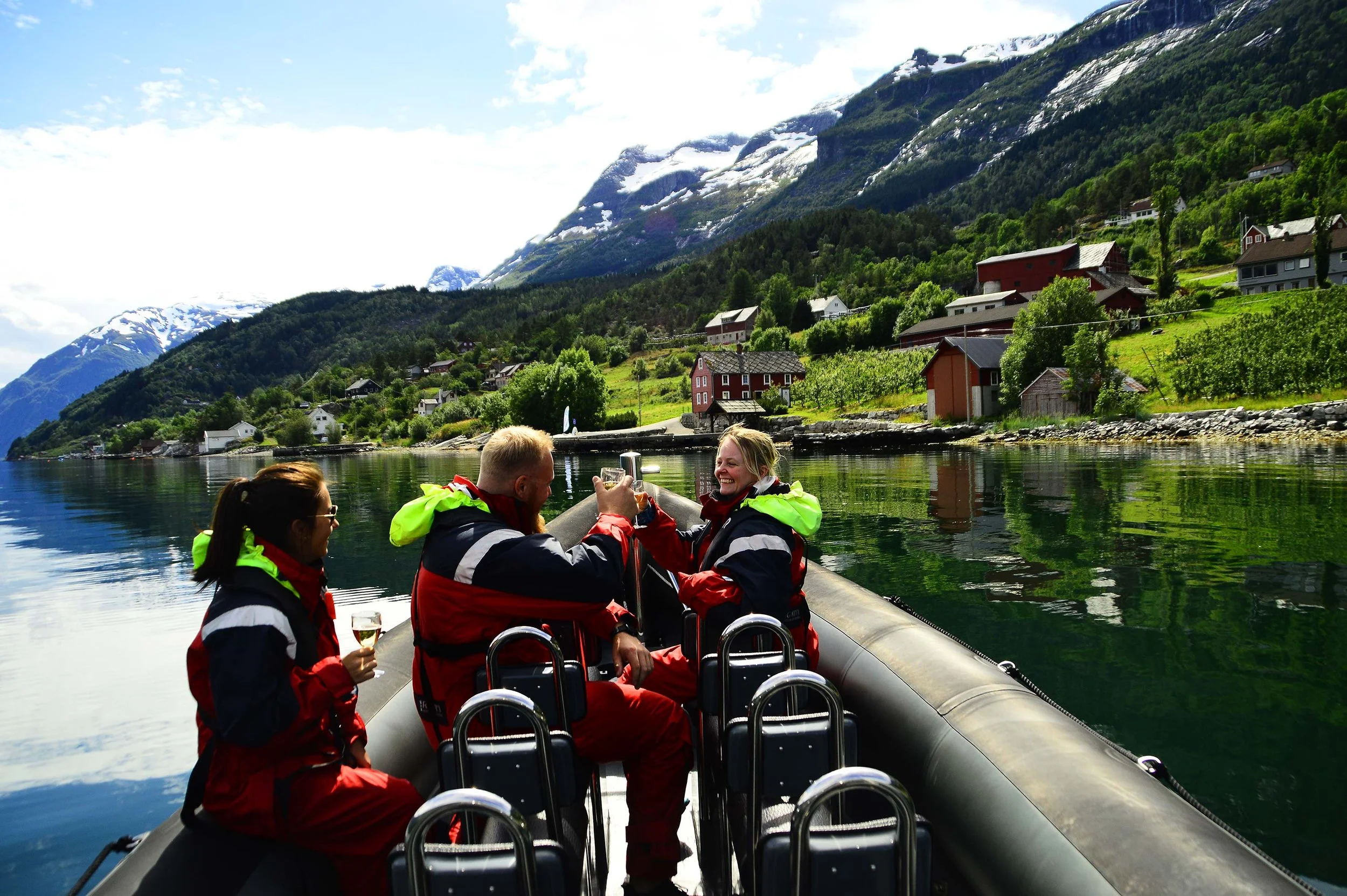 Rib fjord safari med sider smaking 4.jpg