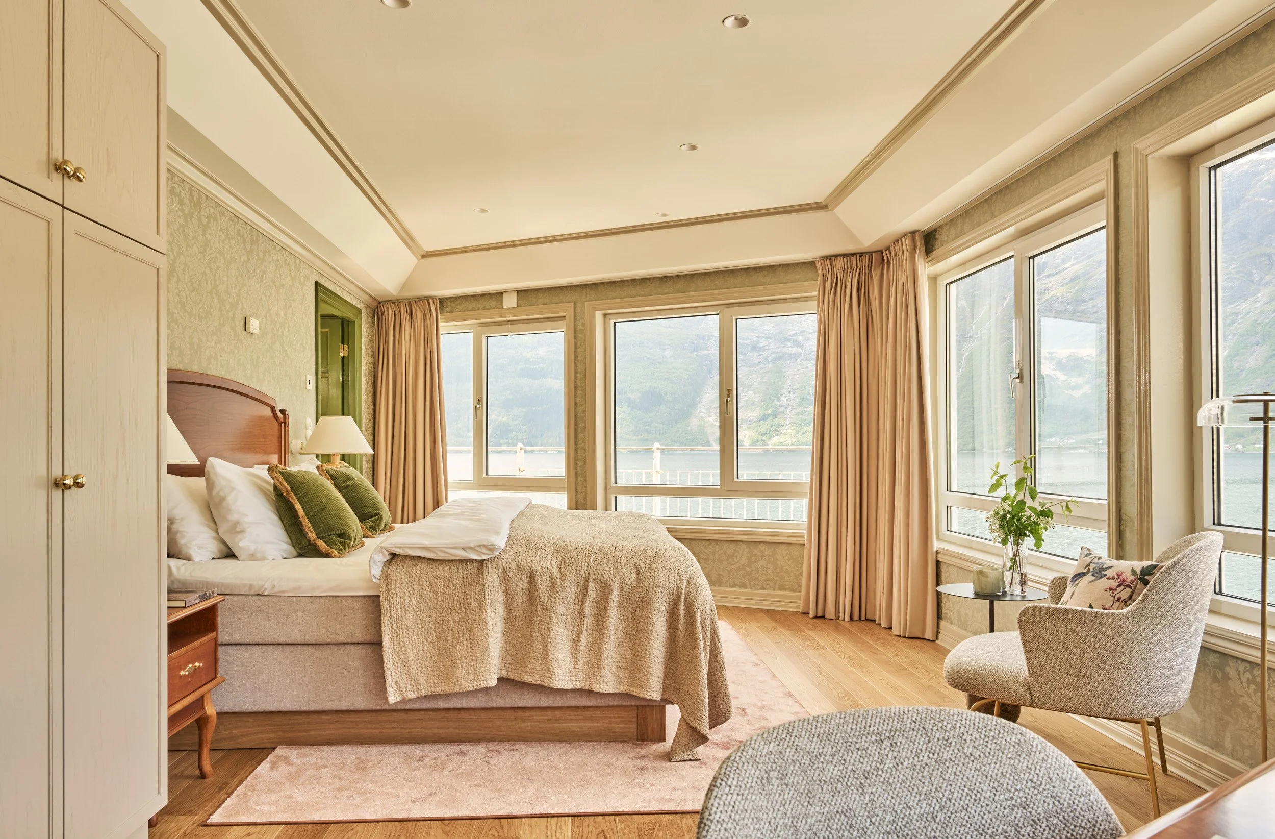 Suites (4).jpg