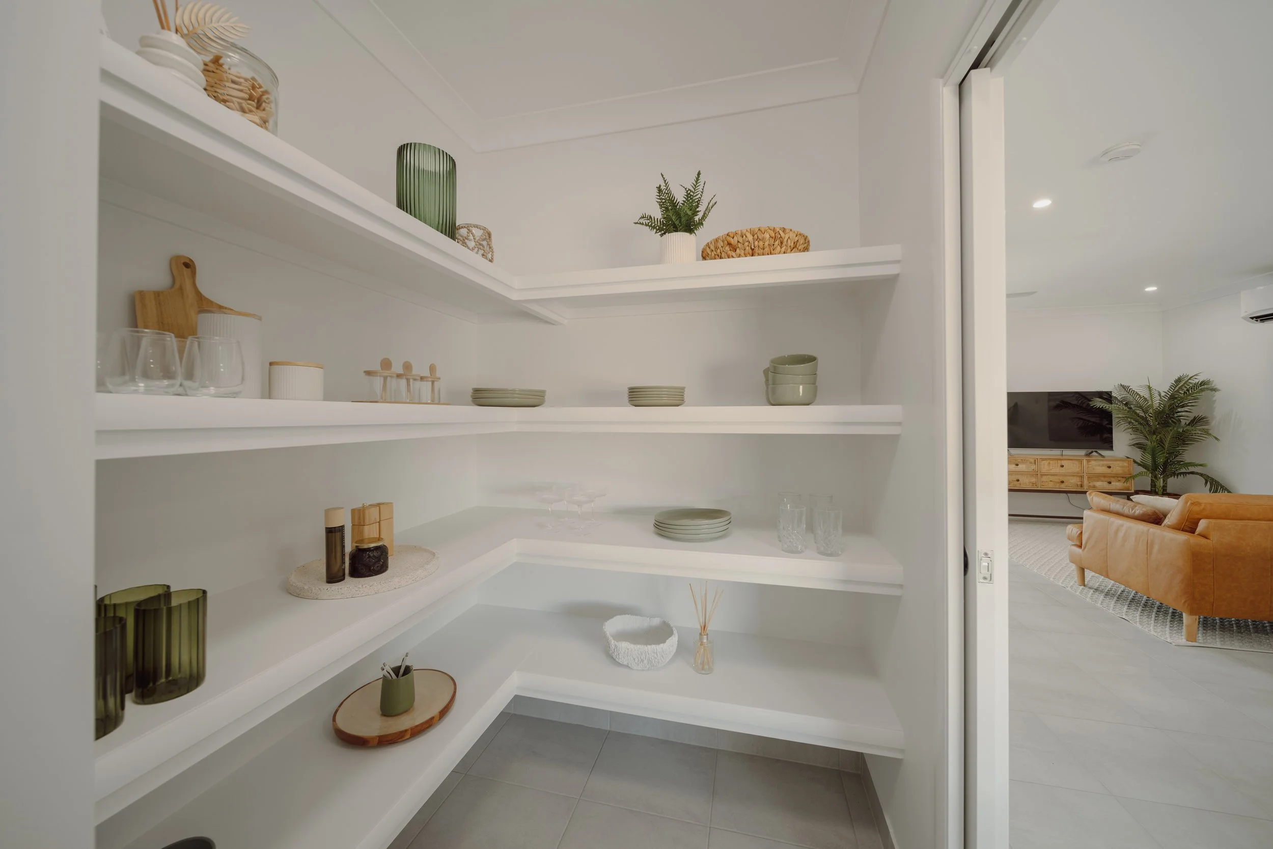 Kitchen_Pantry.jpg