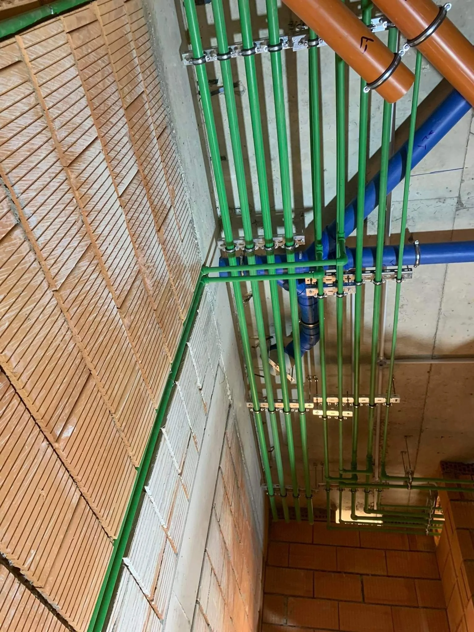 Oranssi previous project