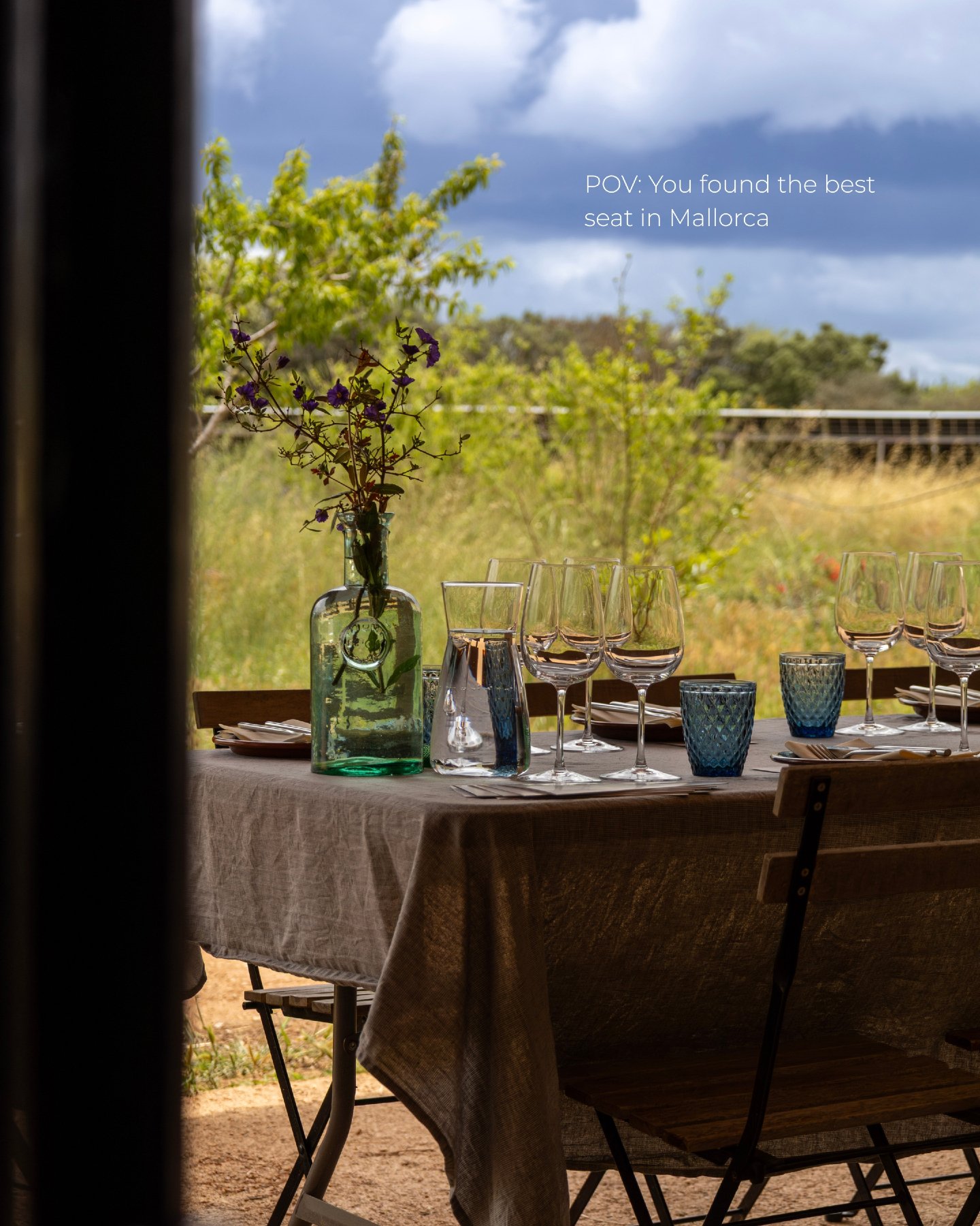 There&rsquo;s an art to creating an atmosphere 🍷✨

The wines, the table, the lighting, the glassware, the tiny details most people don&rsquo;t consciously notice&hellip; but somehow remember afterwards.

At Olive &amp; Vine, we put just as much thou
