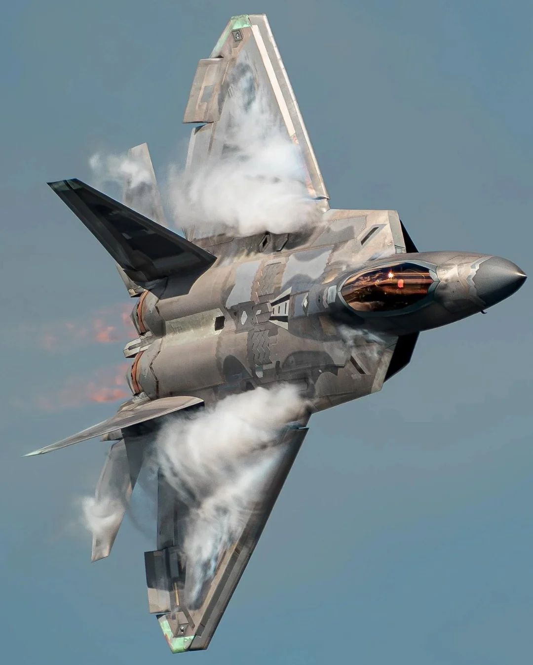 Meet the&nbsp;F-22 Raptor&mdash;a fifth-generation fighter jet so advanced, it&rsquo;s practically invisible&hellip; With its sleek, angular design and cutting-edge stealth technology, the Raptor can slip past enemy radar undetected, making it the ul