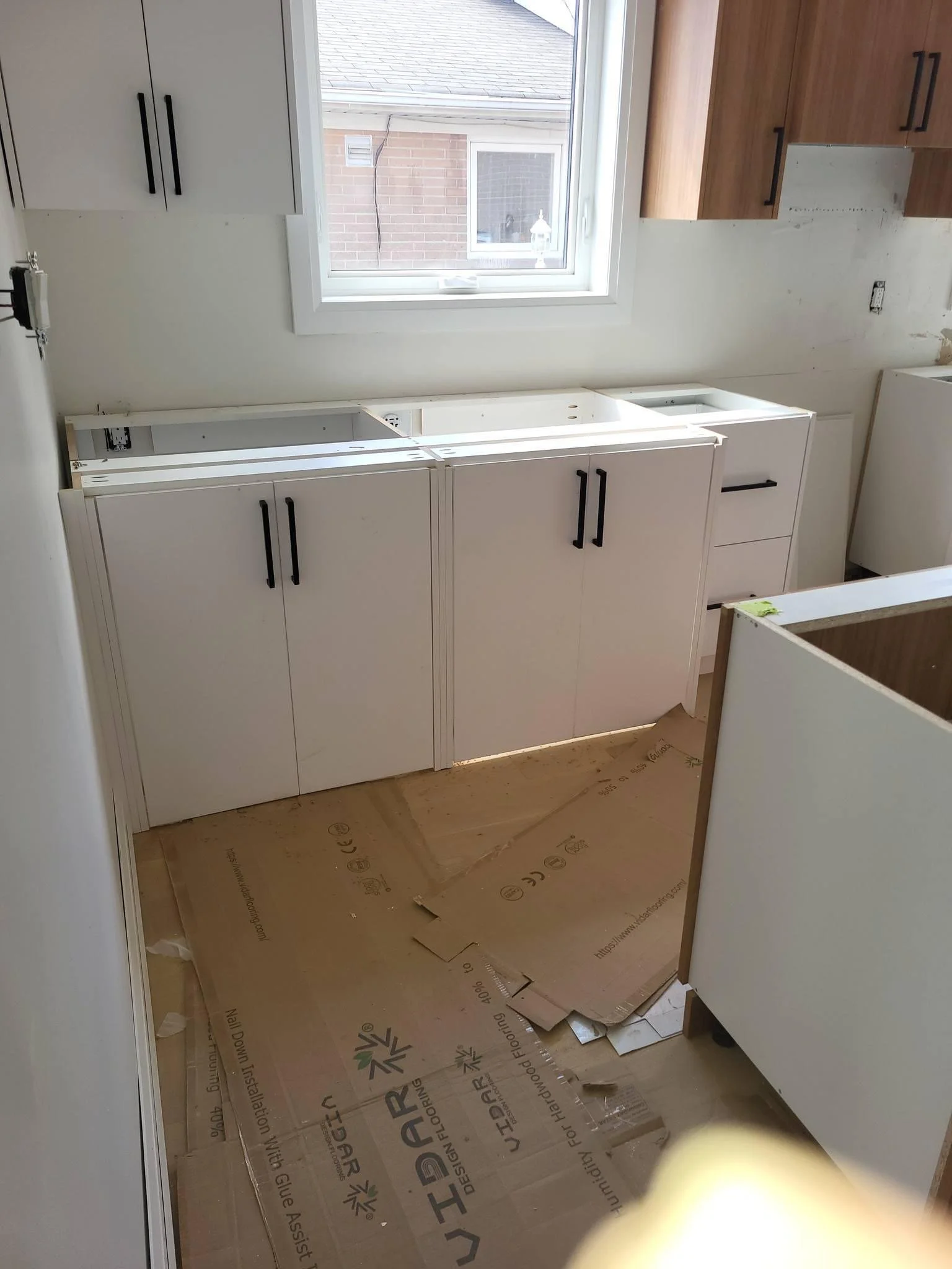 White kitchen cabinets
