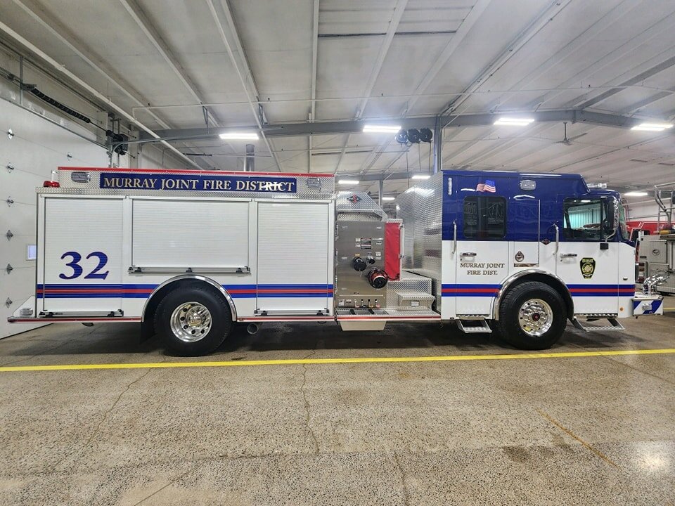 Delivery day for Murry Joint Fire Department. This brand new truck was a blank slate for us. We were able to closely work with Department to make sure their new truck looked incredible. 3M reflective with 22kt sign gold lettering.