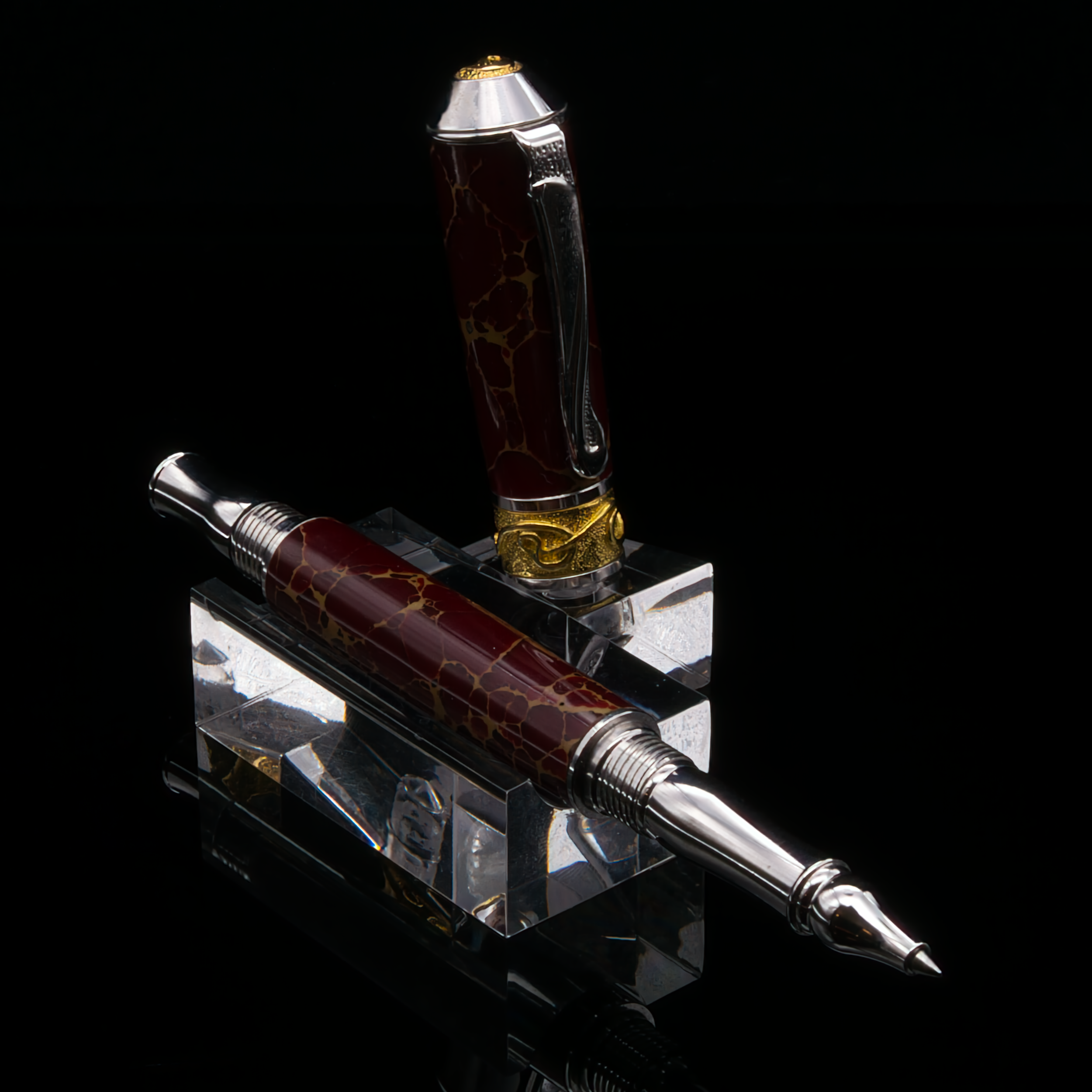BroadwellNouvveauSceptre_RedGoldMatrixTruStone_ChromeGold_RB_4.png