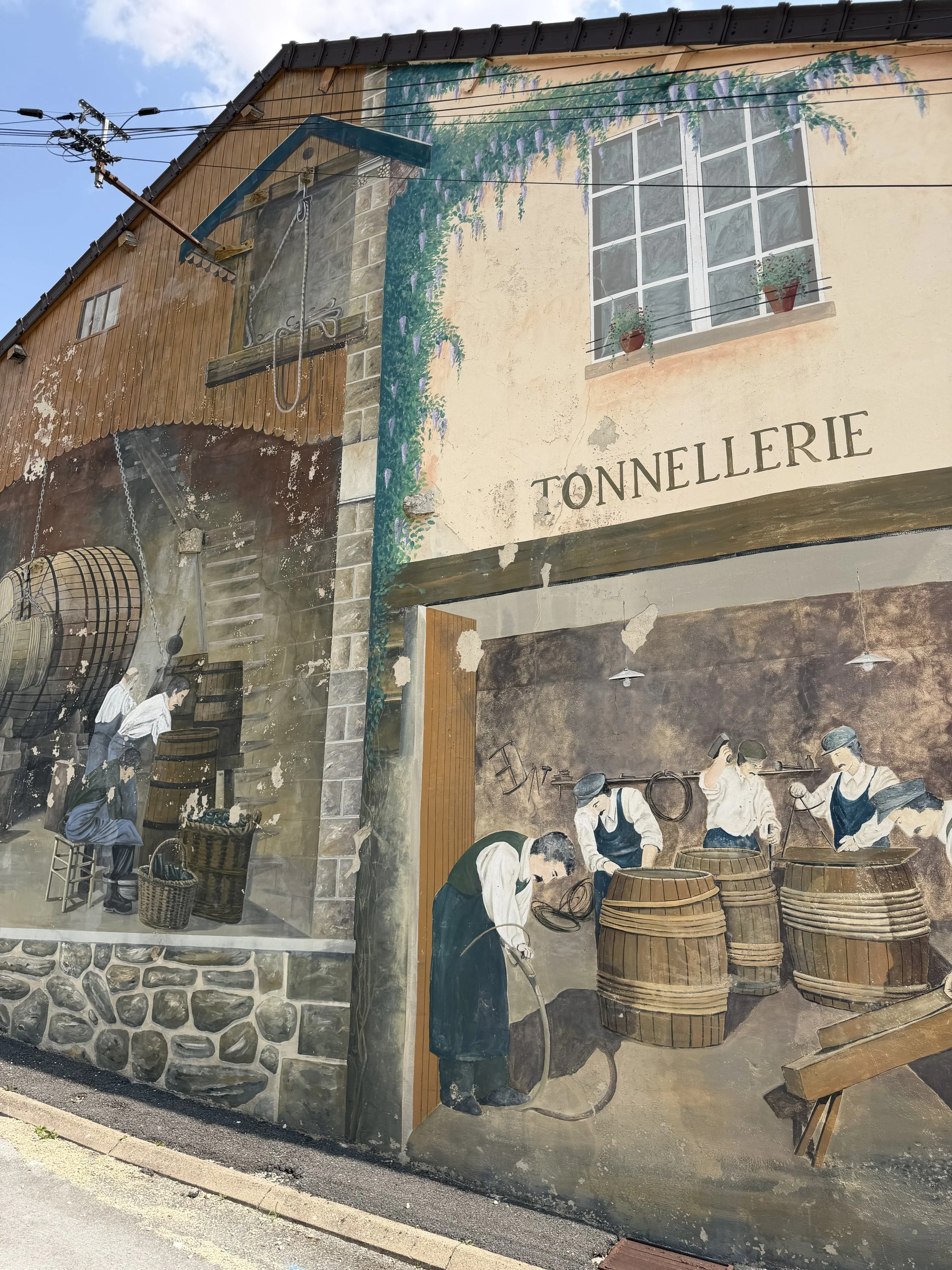 Champagne region walls painting 
