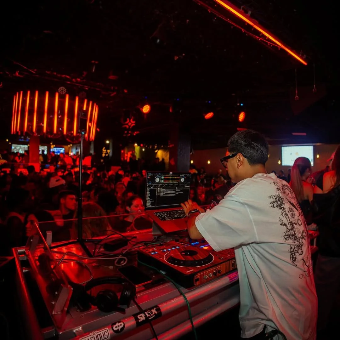 TONIGHT! 🔥 DJ Henry Houdini is back for 100% Latin Night and the vibes are already electric. Missed Sunday? Consider this your second chance. KILLED it on Sunday? Let's run it back, fam! You know the drill: unbeatable music, a crowd that's always re