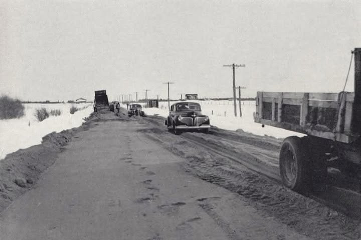 1946