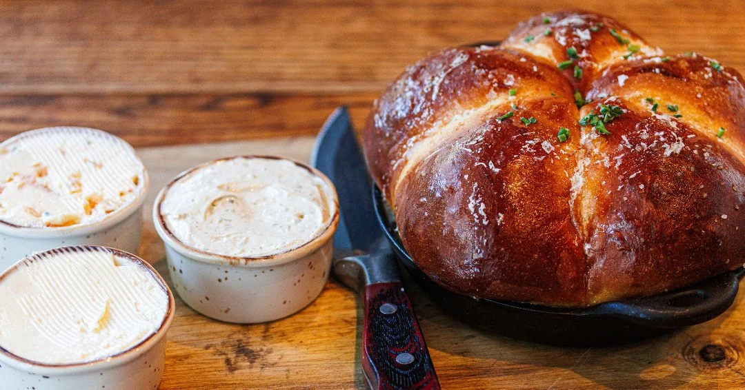 Whether you&rsquo;re planning a relaxed night out, catching up with friends or treating yourself to a memorable dinner, our chef-inspired Southern dishes are crafted to make every visit special. ⁠
⁠
📷: Parker House Rolls, Truffle Ceasar Salad, Adobo