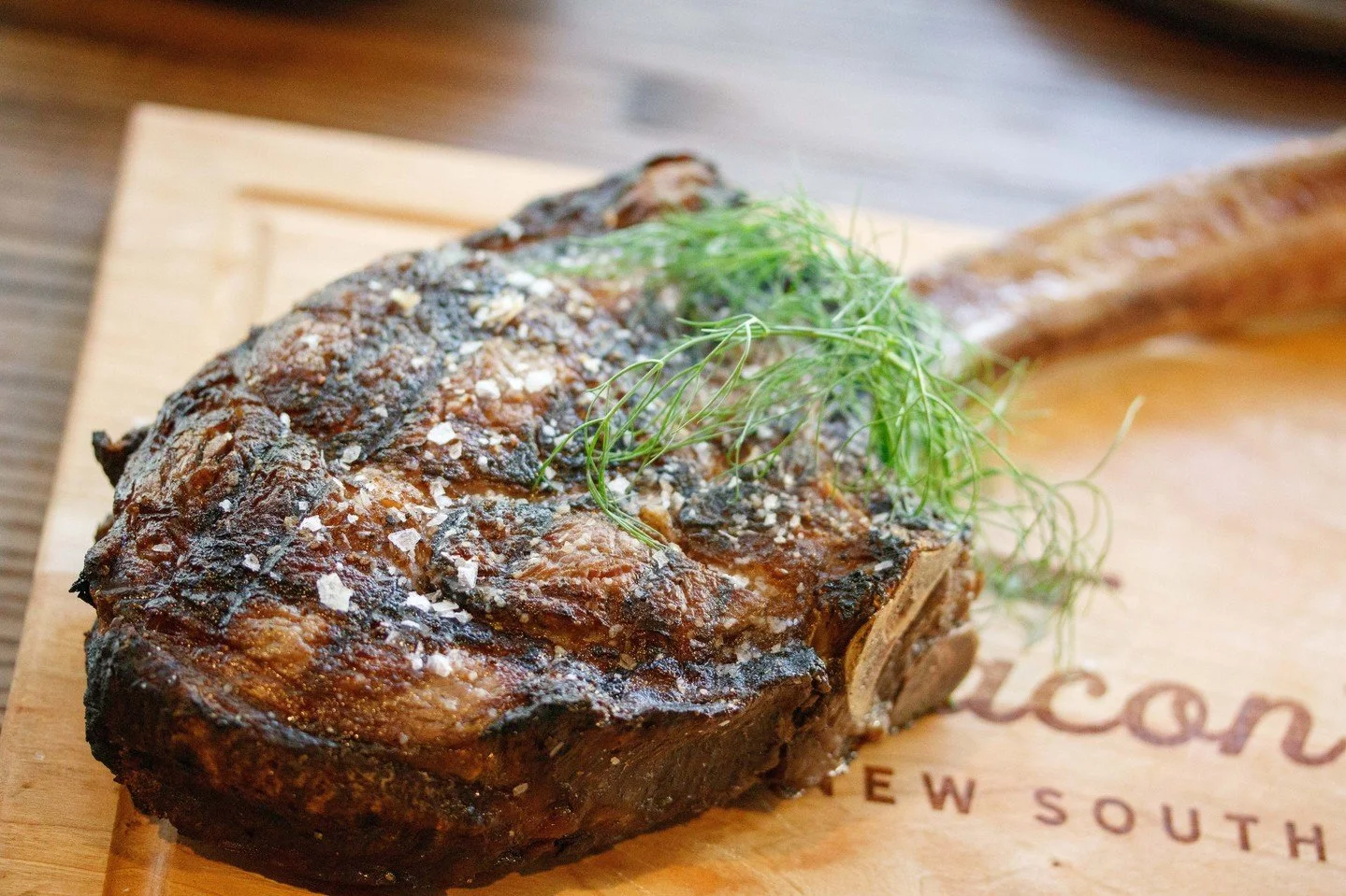 Swipe for a few of our favorite Nashville views. 😍