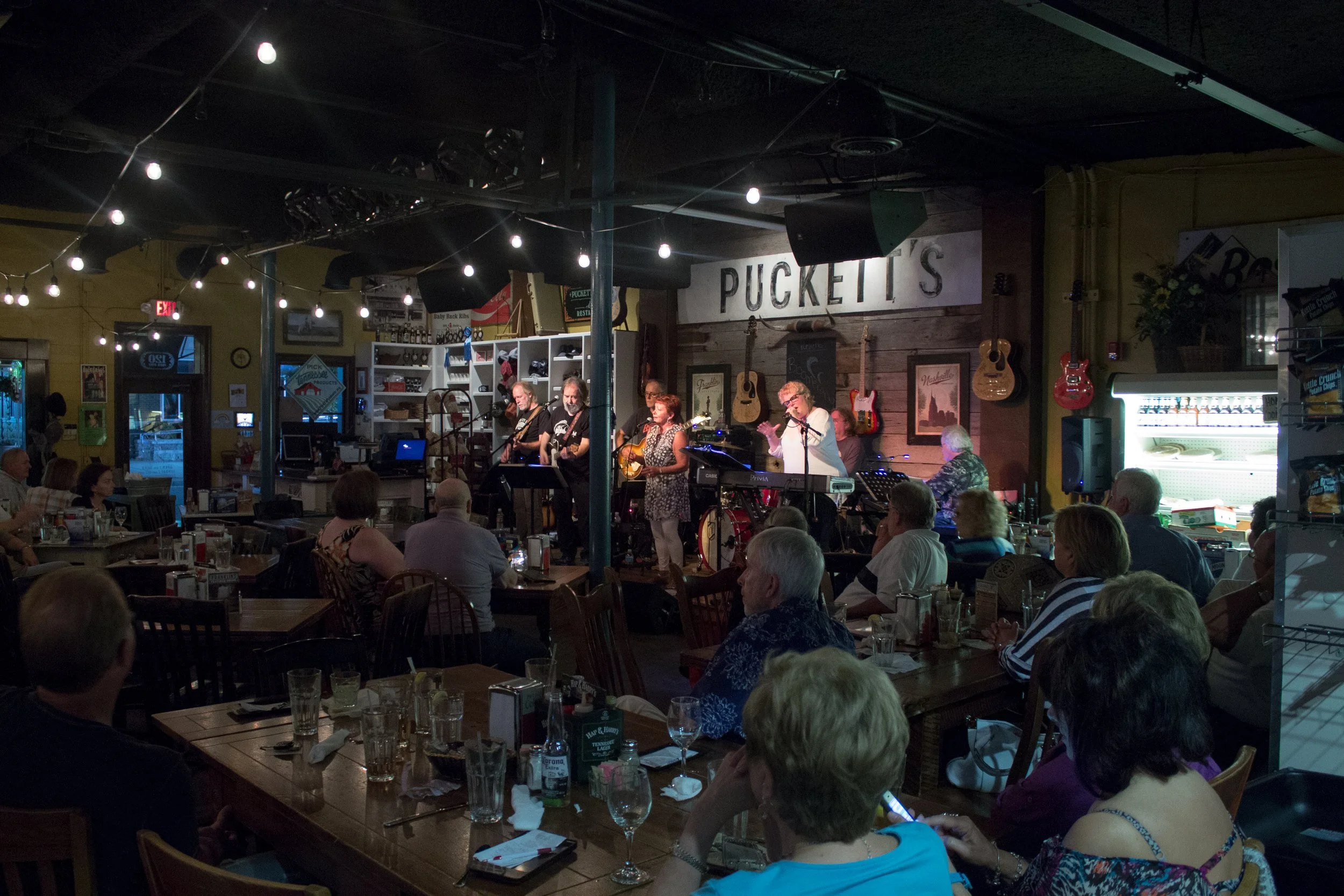 live-music-puckett-s-restaurant