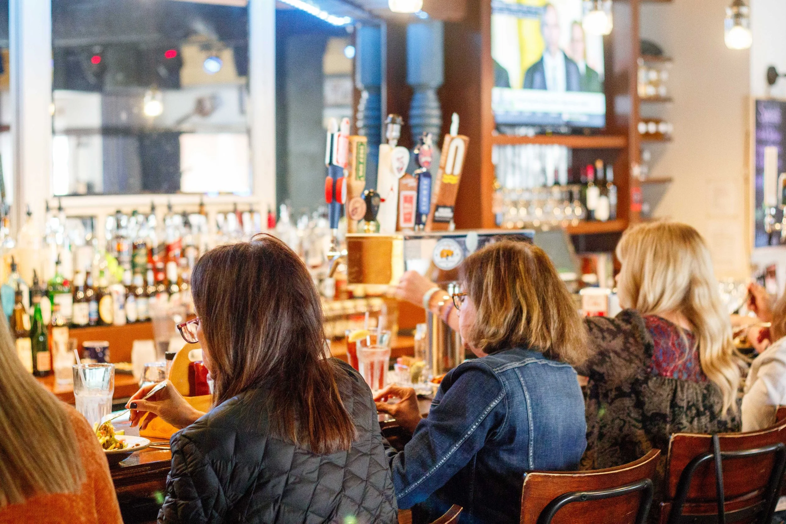 PGR Chattanooga - Spring 2019 Atmosphere- Ladies at the Bar-1.jpg