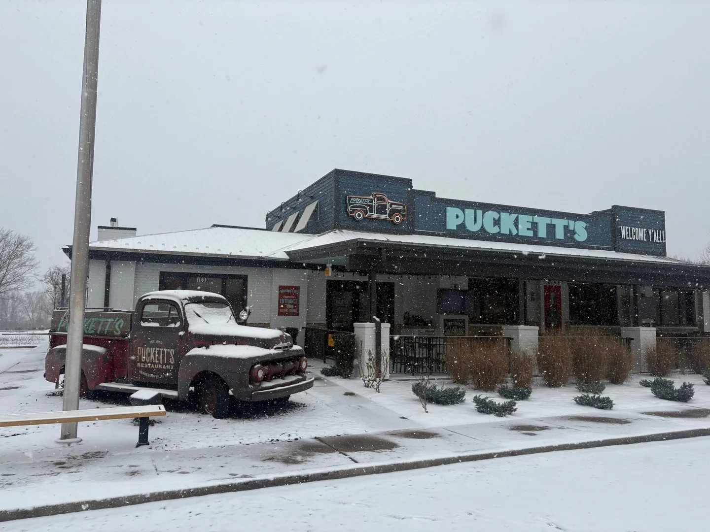 Cabin fever setting in? If you&rsquo;re ready to trade winter weather for open roads, our newest blog is here to help you plan the perfect Puckett&rsquo;s stop wherever you&rsquo;re headed. 🚙⁠
👉 Link in bio.