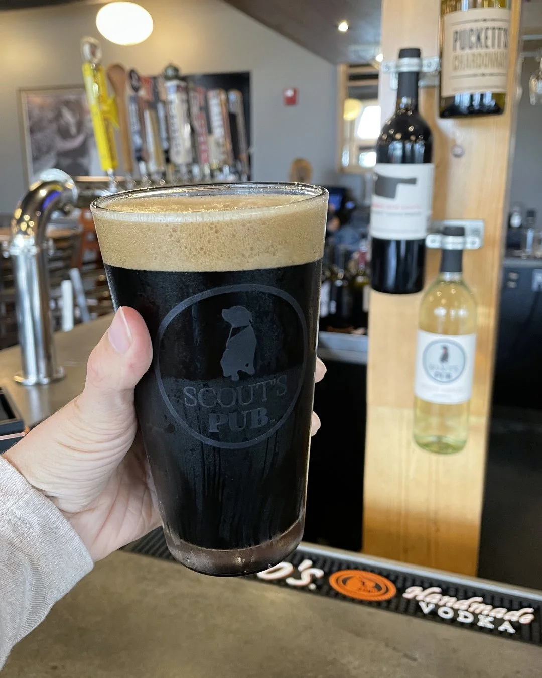 Happy St. Patrick's Day! 🍀Come to your neighborhood pub for a pint of Wiseacre Gotta Get Up to Get Down Coffee Stout 🍺Pair it with our Tuesday special, the Korean Chicken Sandwich!