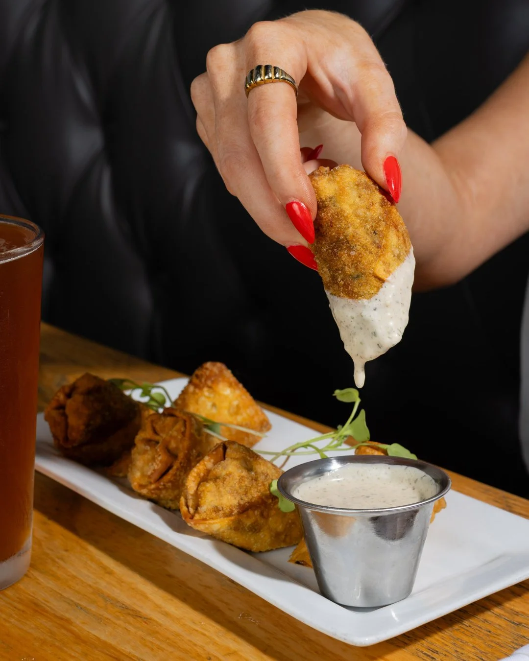 Gather around. The appetizers are here. 🌮 Golden, crispy Pub Rolls and honey-chipotle ranch are the kind of pairing that brings everyone to the table.