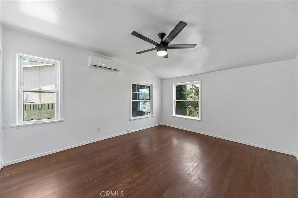 4903 Brayton Ave 15.jpg