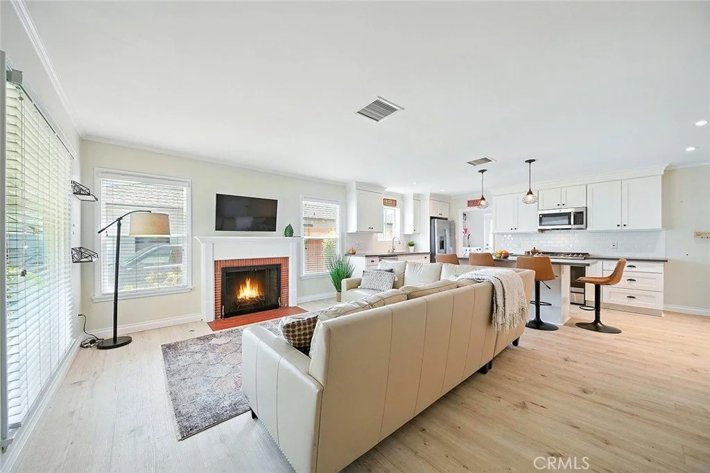 1901 N Bellflower Blvd 1.jpg