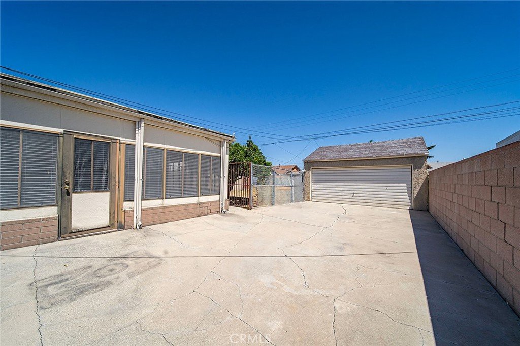 957 West Myrrh Street 21.jpg