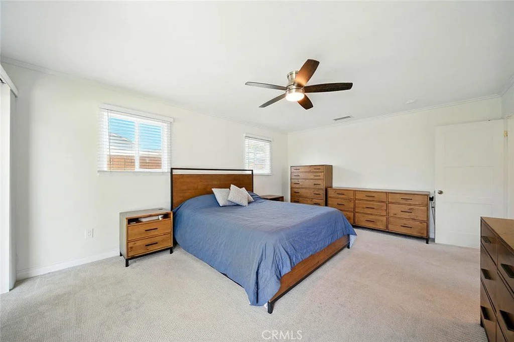 1901 N Bellflower Blvd 12.jpg