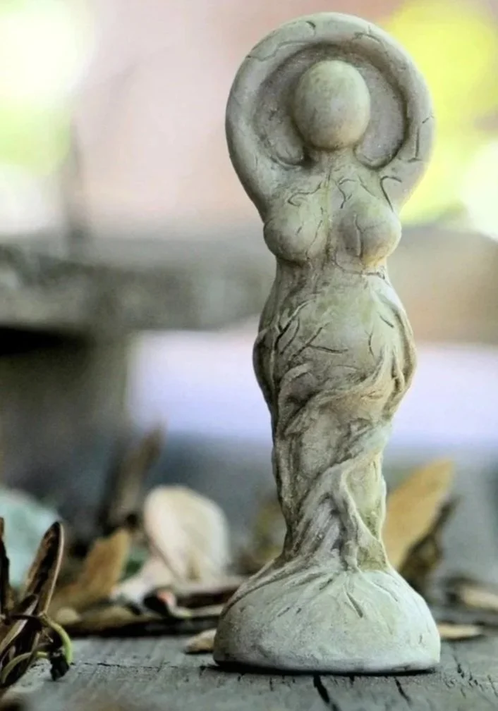 Encountering the Ancestors in Menopause Season