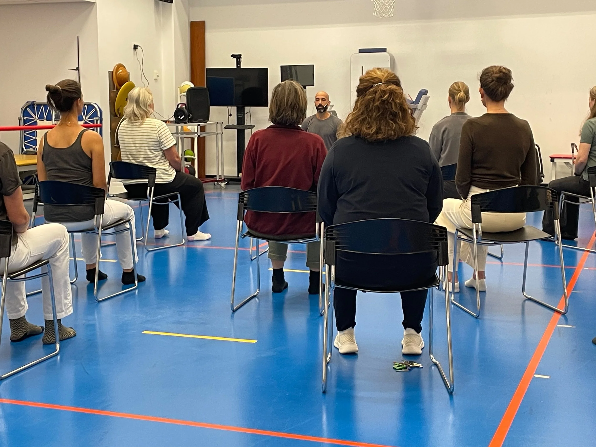 Chair Yoga session for employees at LUMC