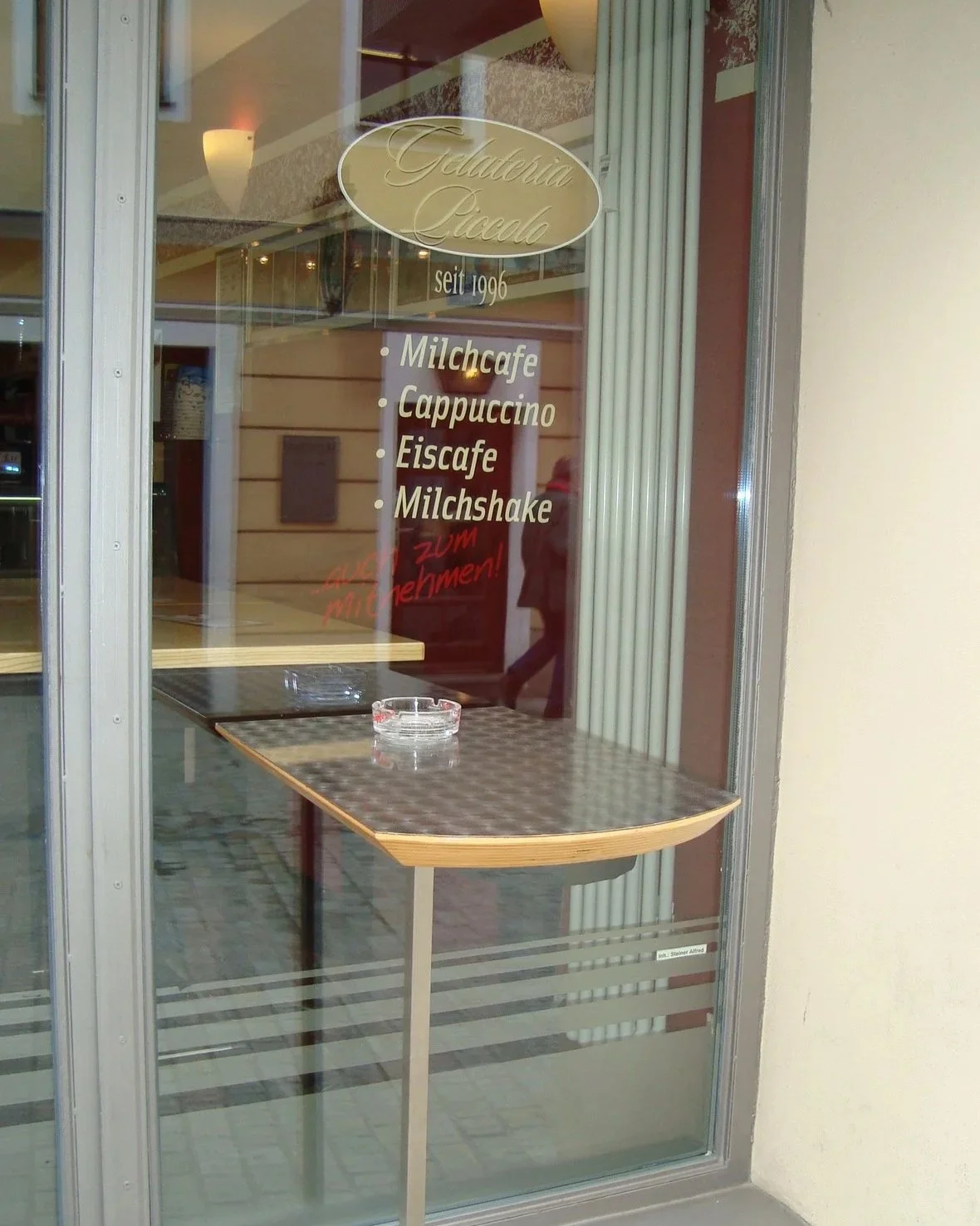 Gelateria Piccolo Schaufensterbeschriftung