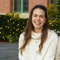 Ani L. Headshot.jpeg