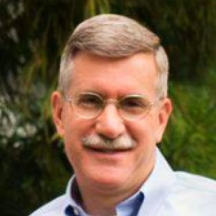 Elliot Dee