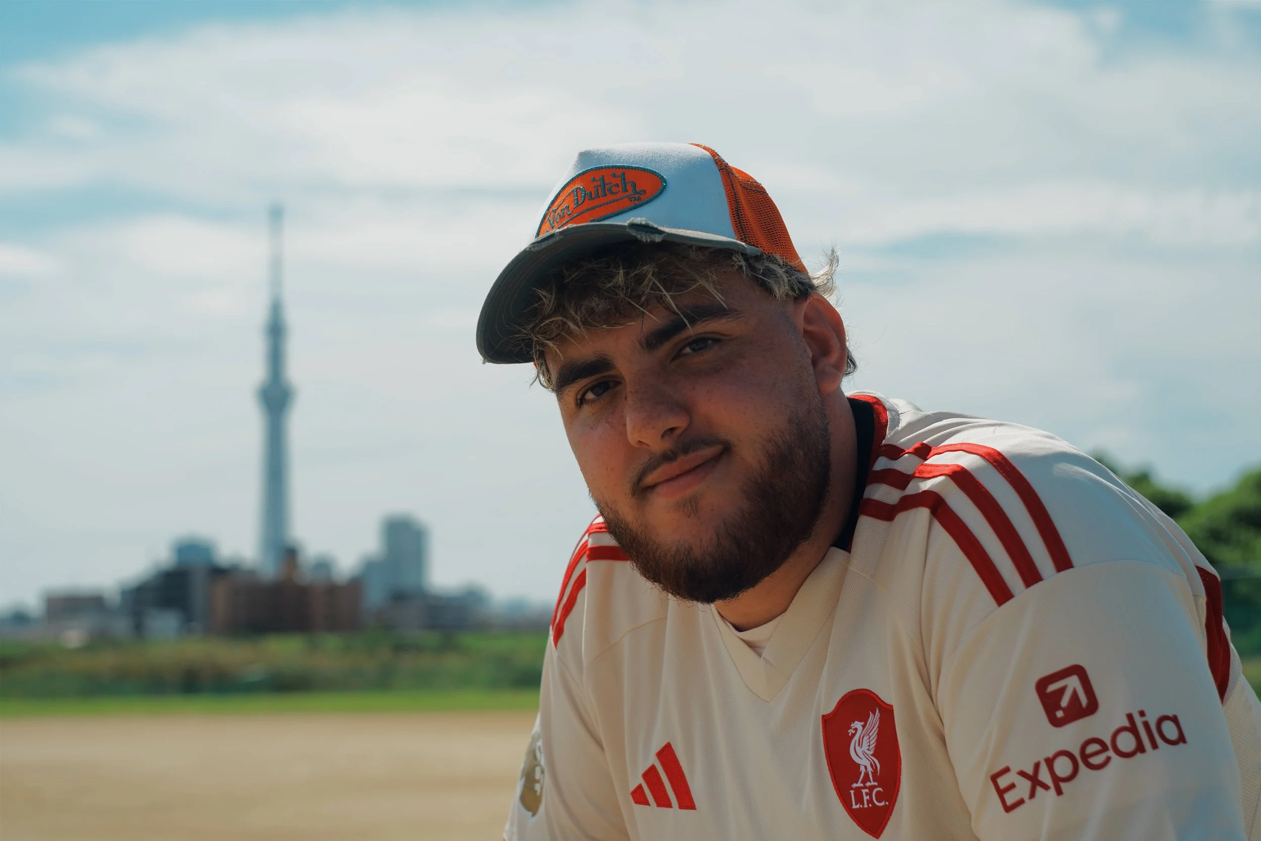 Digital (SONY FX2 + MMZ Helios 44-2 58mm)